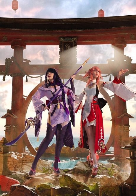 Mi2ray Cosplay hot actress photo