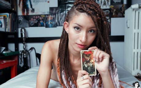 _kcy best model picture