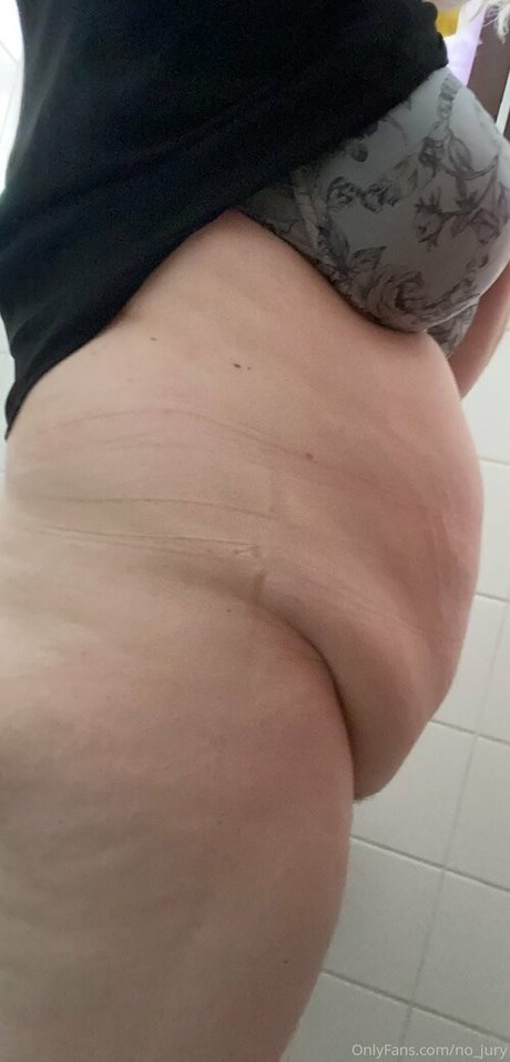 no jury erotic star photos