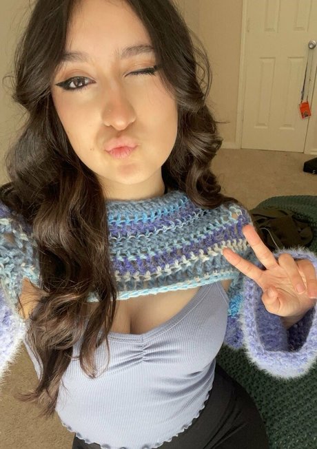 FloriGoAway actress gallery