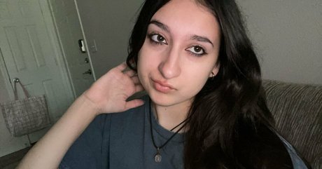 FloriGoAway star porn pictures