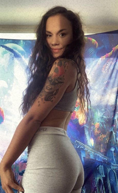 Sexyravebae art actress images