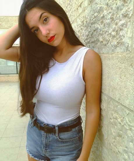 Sapir Hazansky model beautiful pics