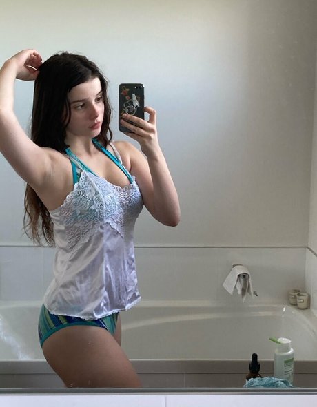 bodejcat erotic actress img