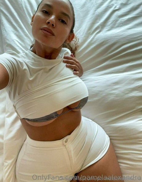 lesbian orgy onlyfans sexy nudes pics