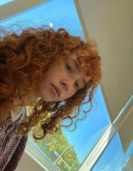 naomime star high quality img