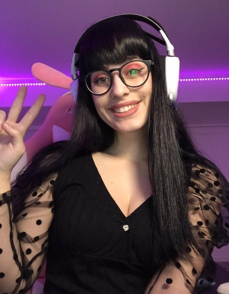 Filipa Santos adult model images