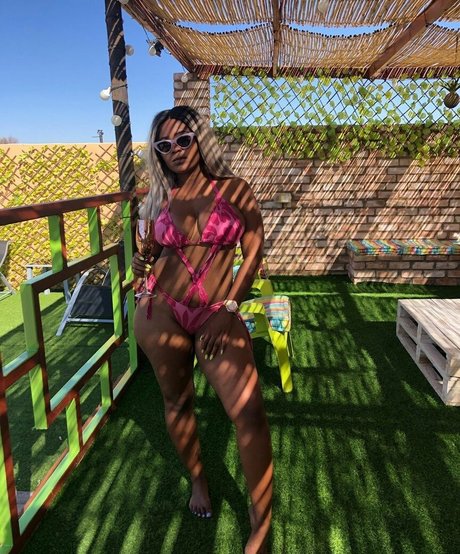 Bella Batista pornstar sex img