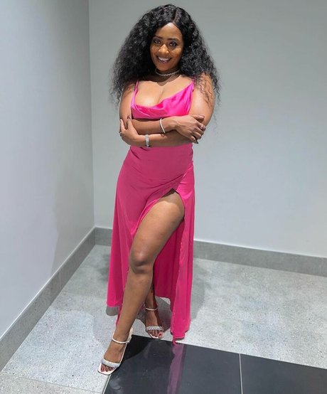 Bella Batista best actress photos