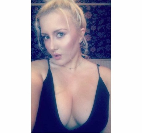 Bethany Koko sexy actress galleries