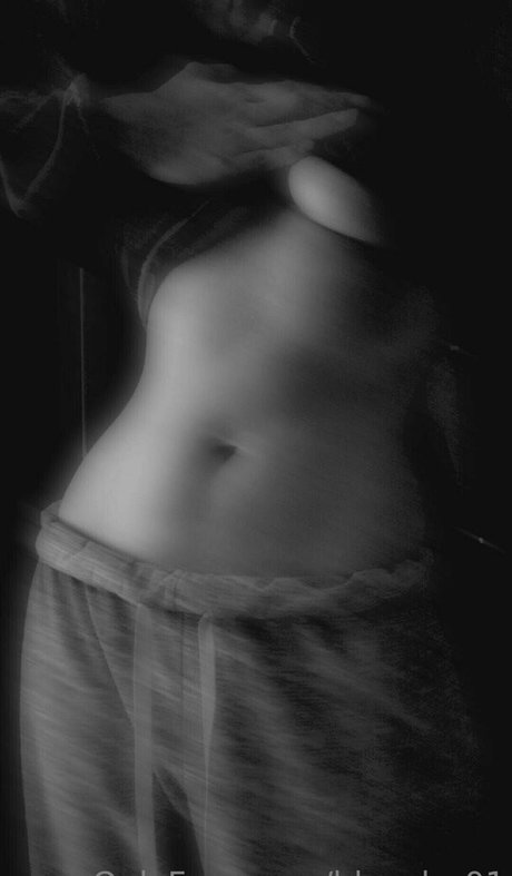 bluesky 01 star nude pics