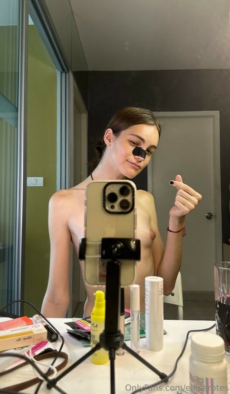 ellieerotes erotic star img