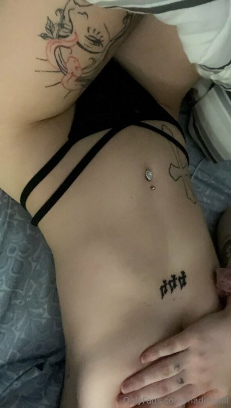 madinoelll pretty actress pics