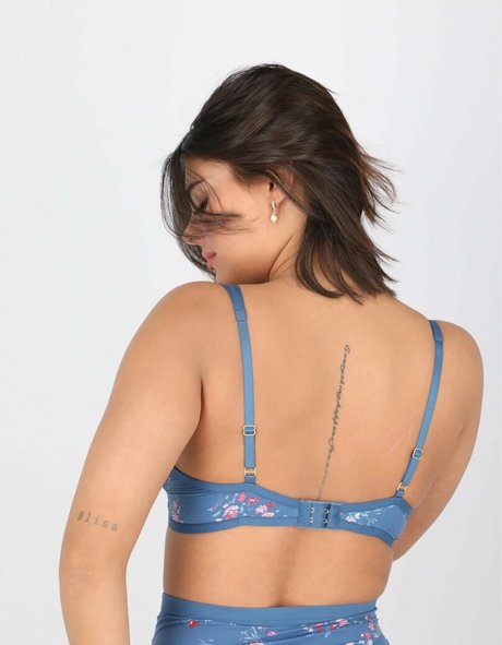 Michelle Algrabli star top pictures