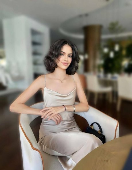 lolaass pornstar hot img