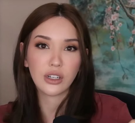 Lauren Chen sexy actress img