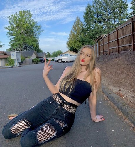 Cassandra Summer porn star photos