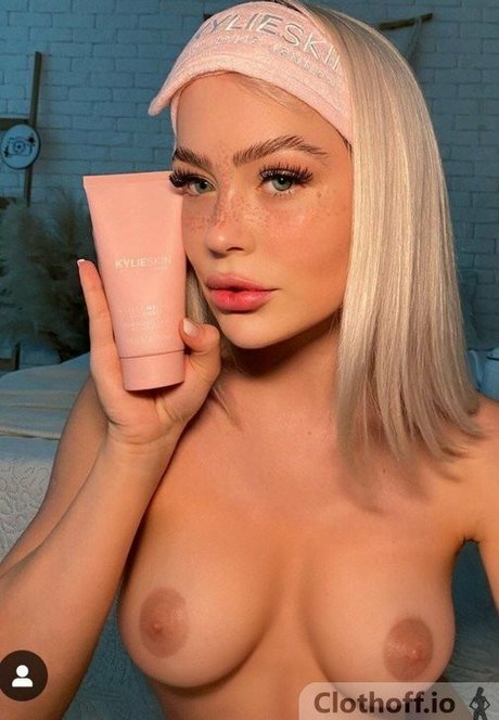 Dapariz model top photos