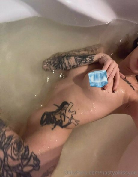 curvy shemale onlyfans hd picture