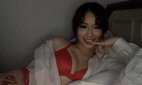 Harmonee Yang pornstar best pic