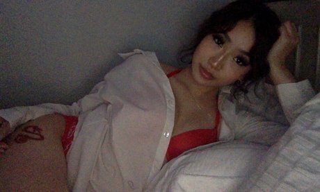 Harmonee Yang exclusive pornstar pics