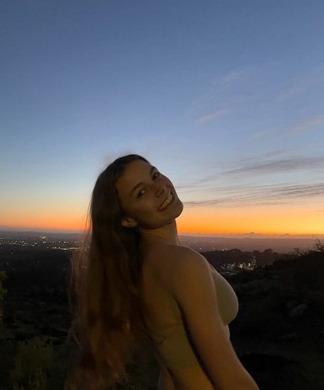 Anika Grace star xxx pic