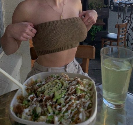 Anika Grace nude pornstar picture