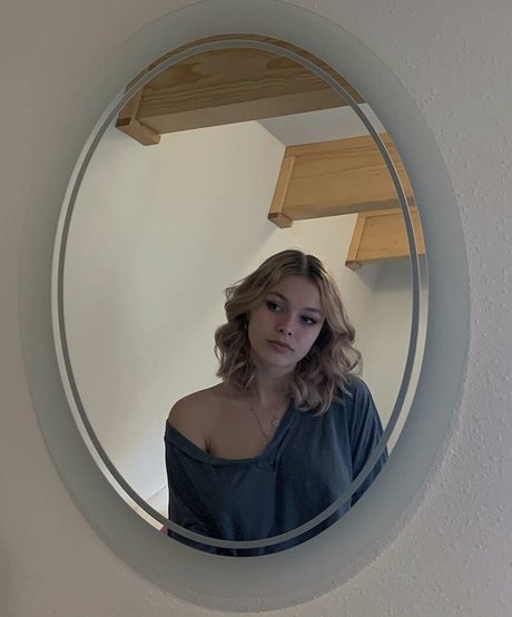 asian shemale onlyfans perfect pic