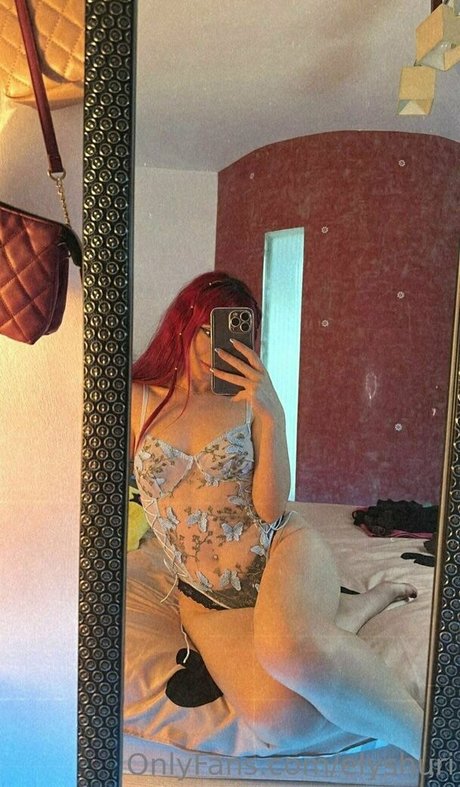 elyshuri pornographic model photos