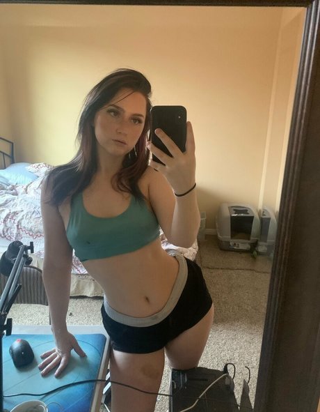 lewdkumi beautiful star pics