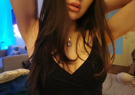 asian young onlyfans beautiful naked photo