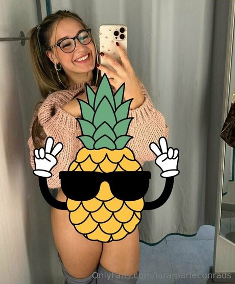 laramarieconrads model beautiful images