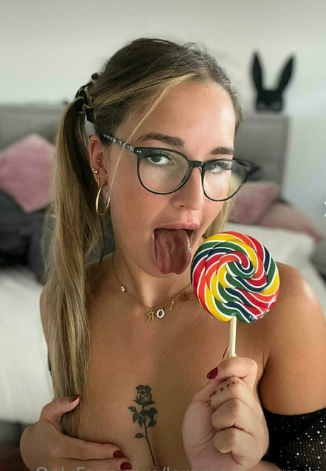 laramarieconrads pornographic star galleries