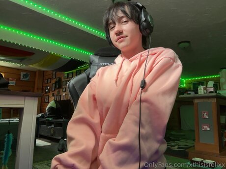 xthisisfelixx star pretty pic