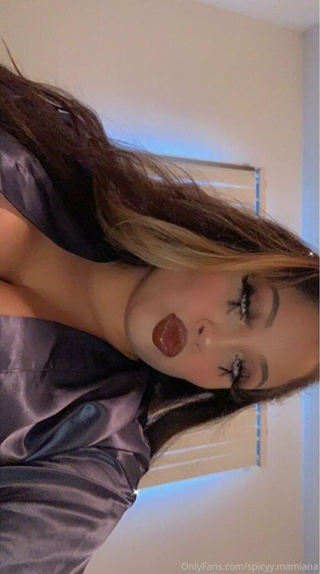 spicyy mamiana star nude pictures
