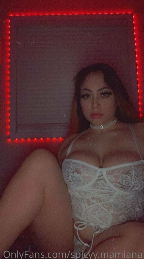 spicyy mamiana xxx star photos