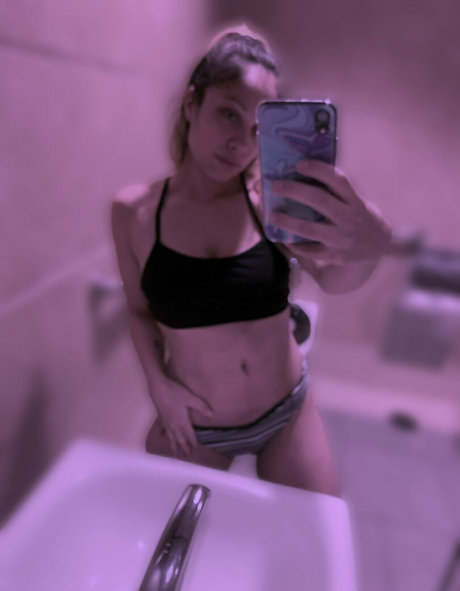 spicyy mamiana erotic star picture