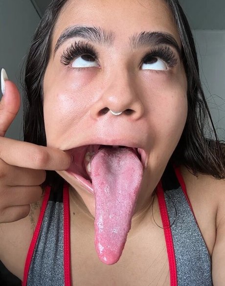 Long Tongue Fetish star nice pictures