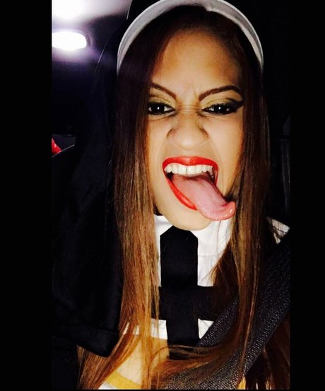 Long Tongue Fetish model sex galleries