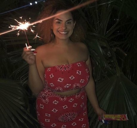 Desire Negro sex star photos