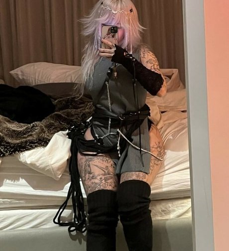 lustr0t exclusive pornstar img