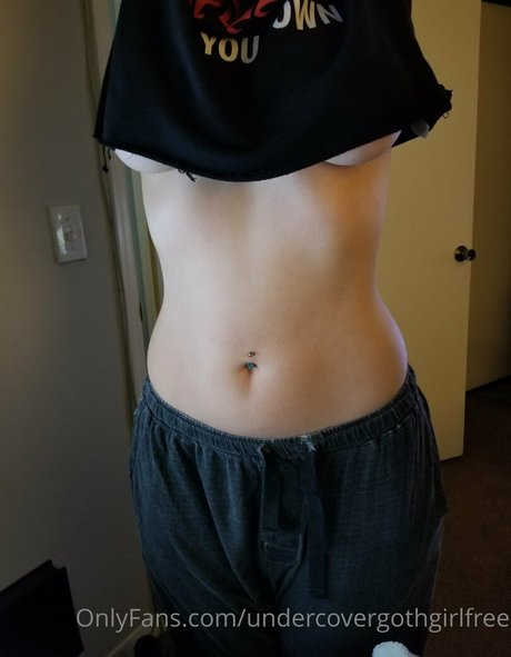 undercovergothgirlfree star pics