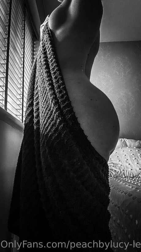 peachbylucy leigh model xxx photo