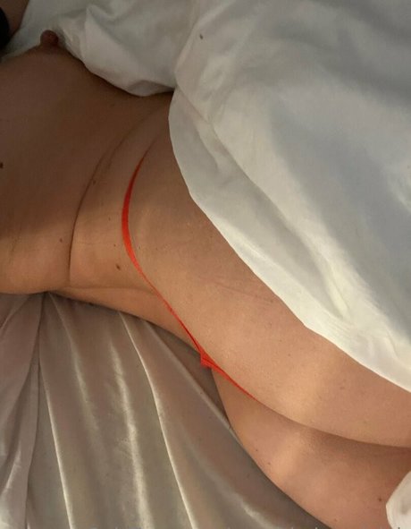 peachbylucy leigh star adult archive