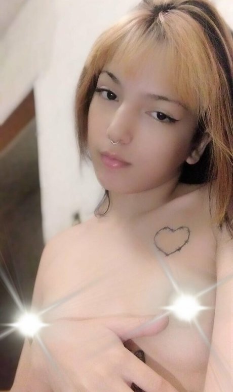 YuYu model sex pic