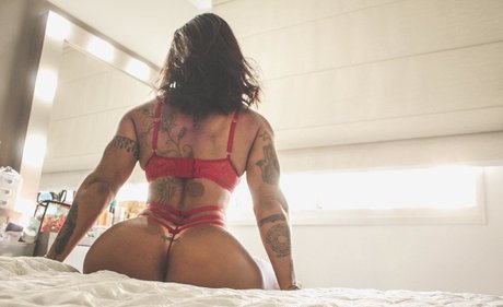 Sue Lasmar pornographic model gallery