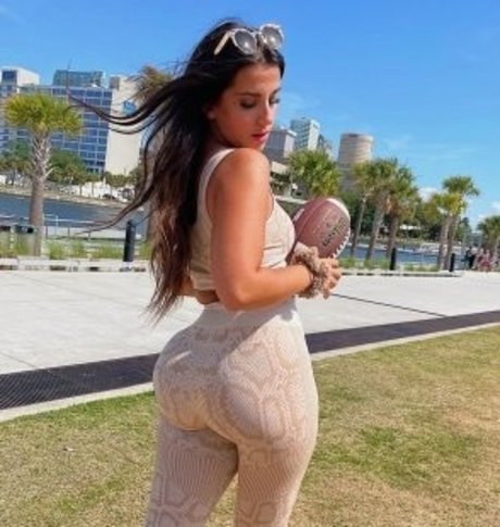 hot shemale onlyfans art nude photos