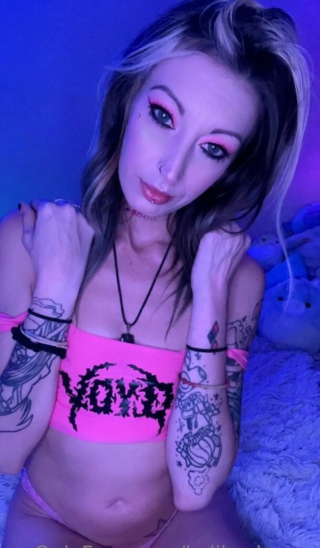 kalikushxoxo naked model img