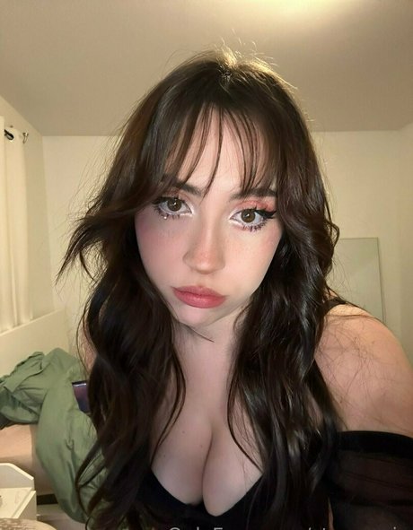 starsanrio naked actress img