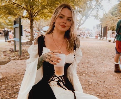 pregnant princess onlyfans top img